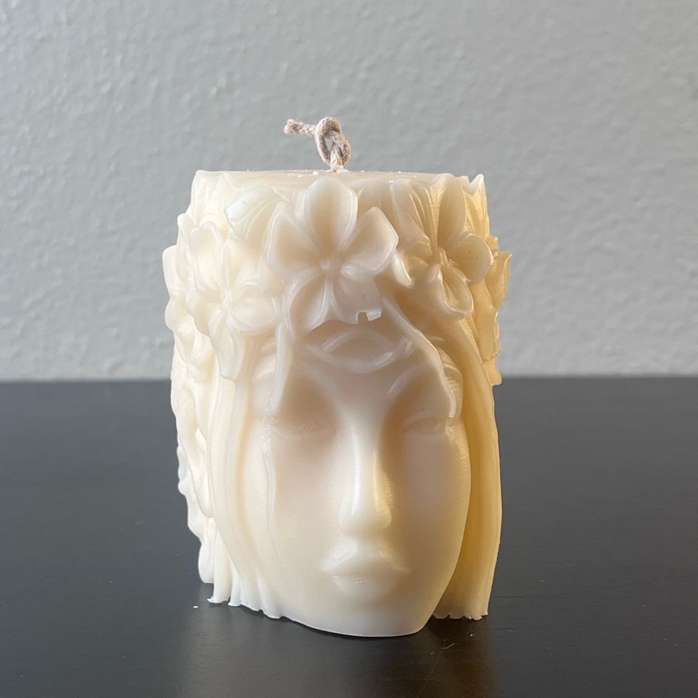 Floral Face Candle - Sandalwood